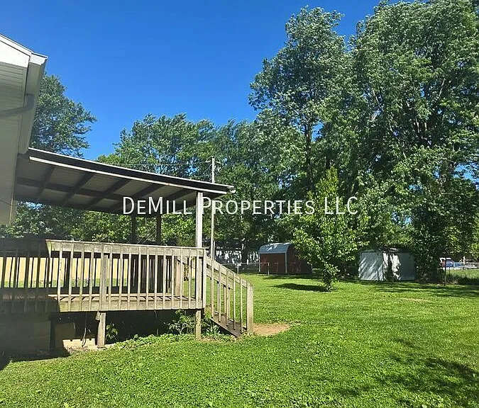 617 W Bluegrass Rd — Photo 3