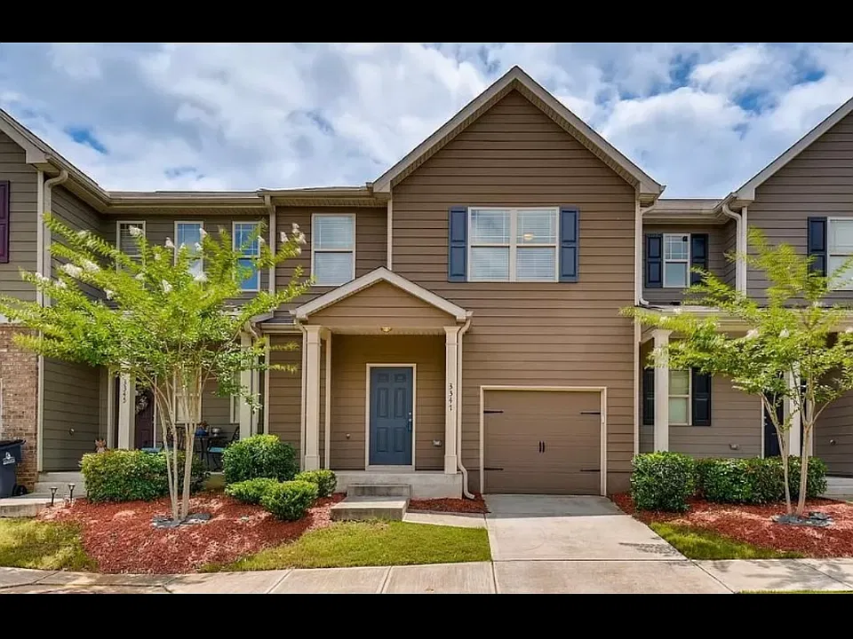 3347 Blue Springs Walk NW