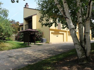 841 Hampton Ridge Dr, Akron, OH, 44313
