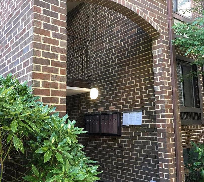 1st image of 122 Roberts Ln APT 401