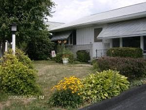 1st image of 220 2nd St