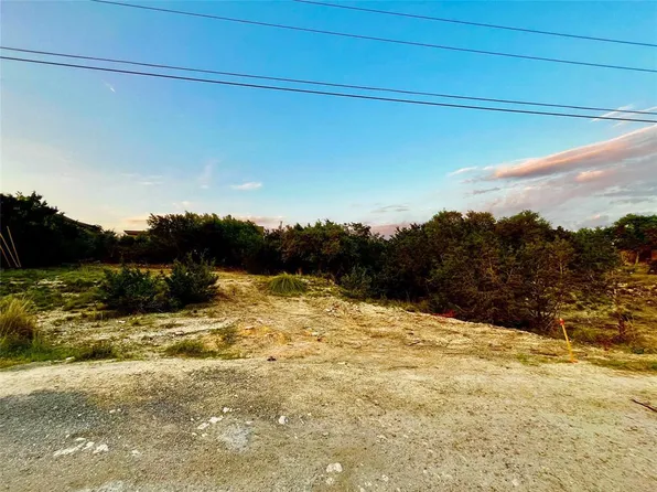 17612 Village Dr, Dripping Springs, TX 78620