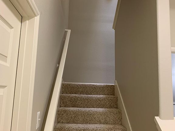 5th image of 1419 Essex St #3
