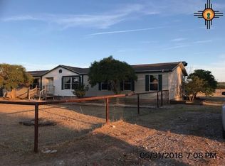 907 Roundup Rd, Carlsbad, NM 88220