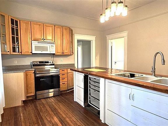 4th image of 1047 Ridge Ave
