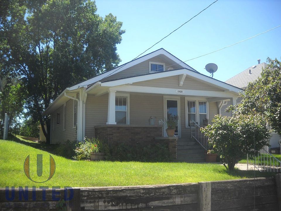 1st image of 2420 7th St