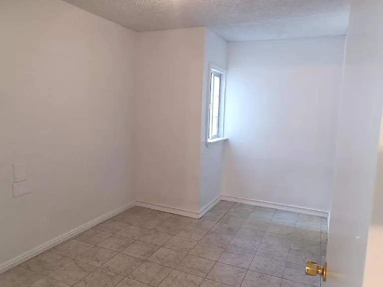 3678 Villa Knolls East Dr — Photo 5