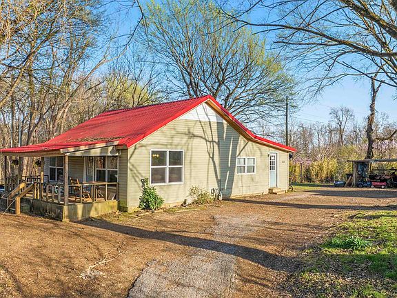 3rd image of 291 Central Curve Rd