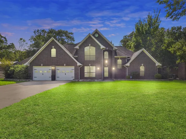 223 Oetken W, Anahuac, TX 77514