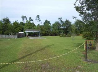 104 Lakeside Dr, Waveland, MS 39576