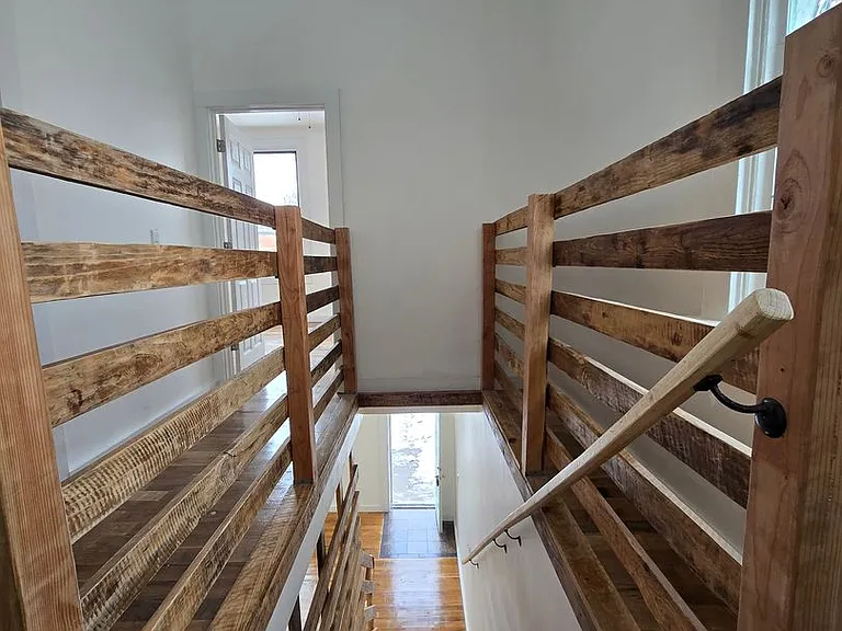 658 State Ave — Photo 14