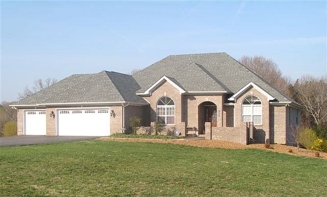 1st image of 938 Megan Ln