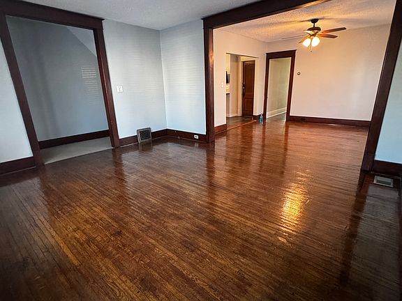 5th image of 36 Shoreham Pkwy