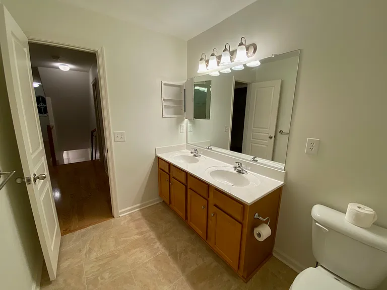 5629 Memorial Dr — Photo 22
