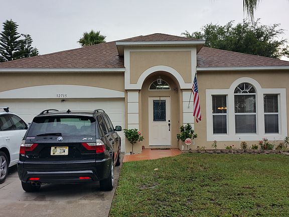 3rd image of 12715 Woodbury Oaks Dr