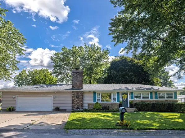 2305 Midland Dr, Erie, PA 16506