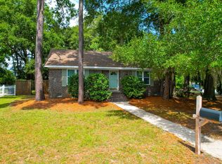 1106 N Shadow Dr, Mount Pleasant, SC 29464