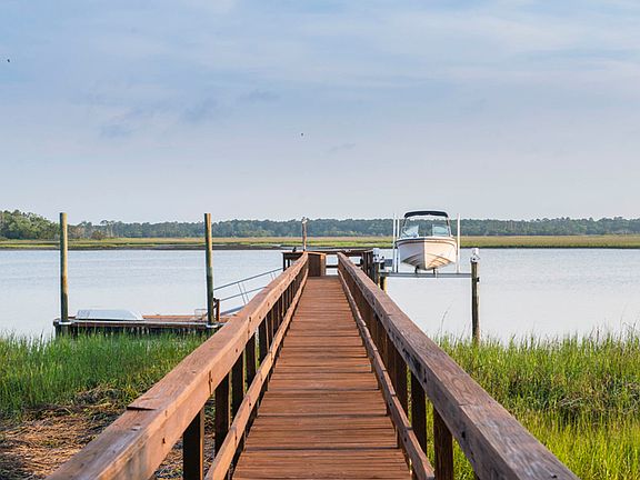 4th image of 45 River Marsh Ln
