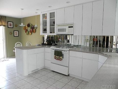 3rd image of 2220 4th St