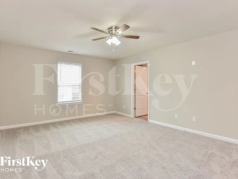 304 Sportsman Dr — Photo 9