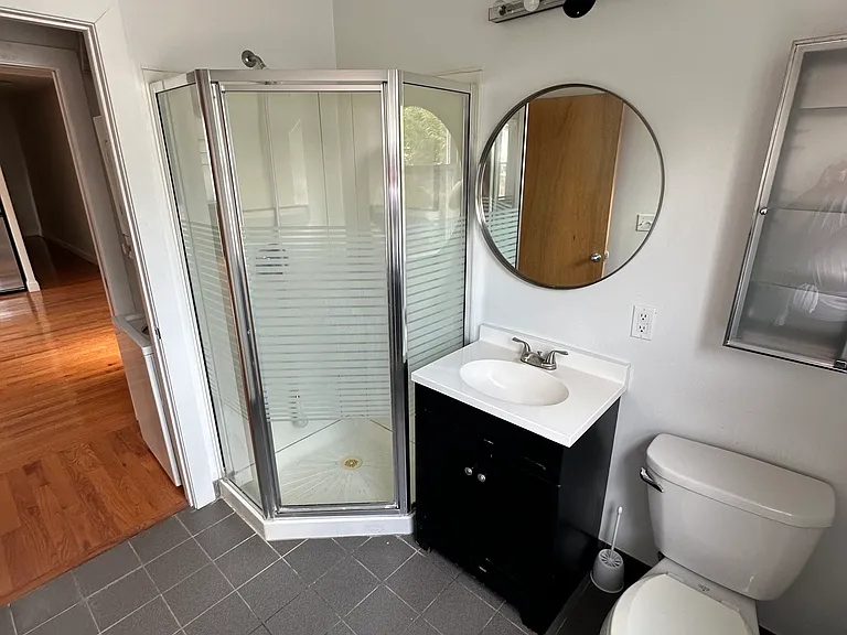 249 S 10th St #3R — Photo 27