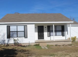 703 E 2nd St, Weatherford, TX 76086