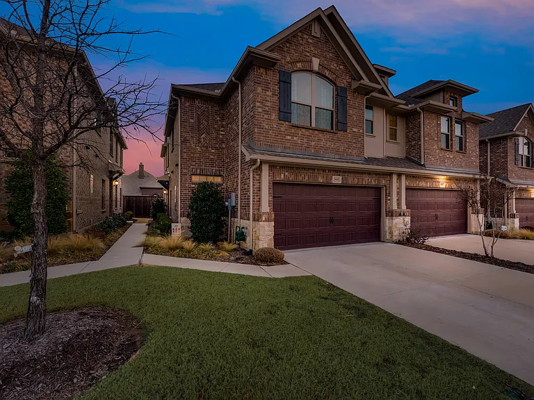2955 Stunning Dr — Photo 1