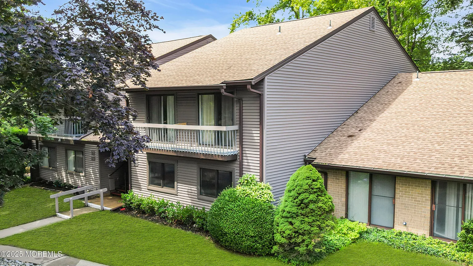 31 Claremont Court photo 1