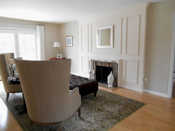 4th image of 15 Churchill Ave