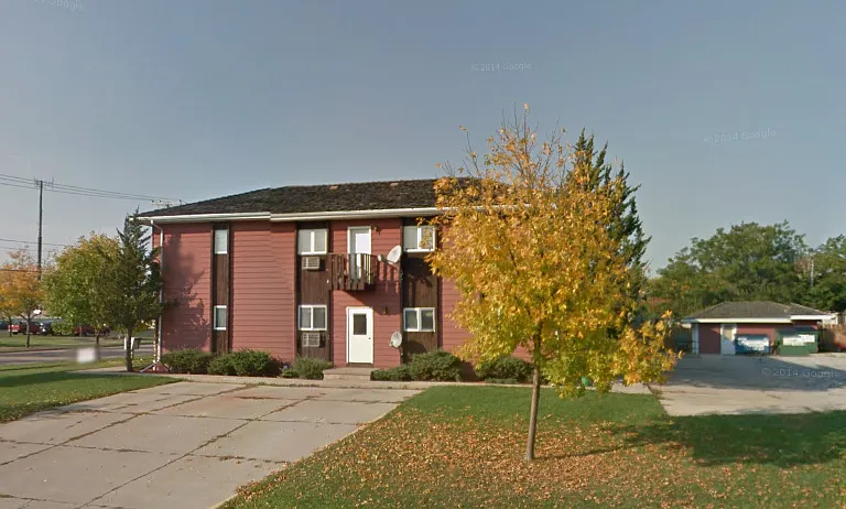 2120 Marathon Ave — Photo 1