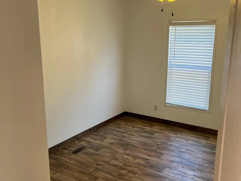 1444 San Saba St — Photo 14