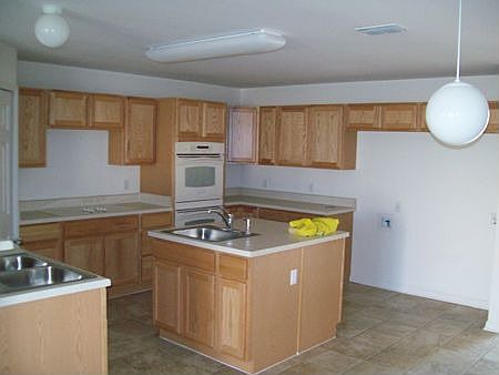 3rd image of 310 Thomasdale Ave