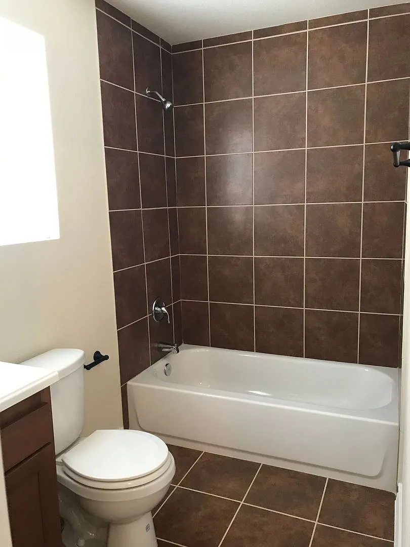 Town home for rent — Photo 4