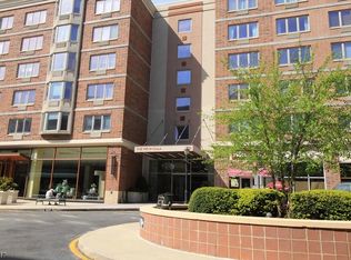 3106 City Pl, Edgewater, NJ