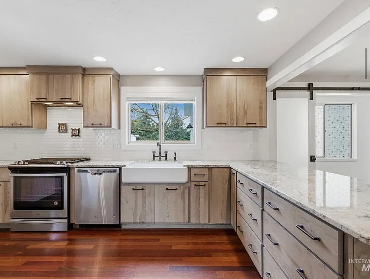 4 bed, 2280 sqft, $3,150 — Photo 3