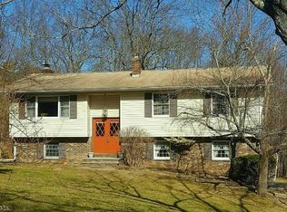 158 Mohican Rd, Blairstown, NJ 07825