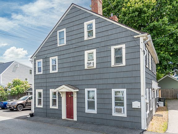 2nd image of 13 Franklin St #13
