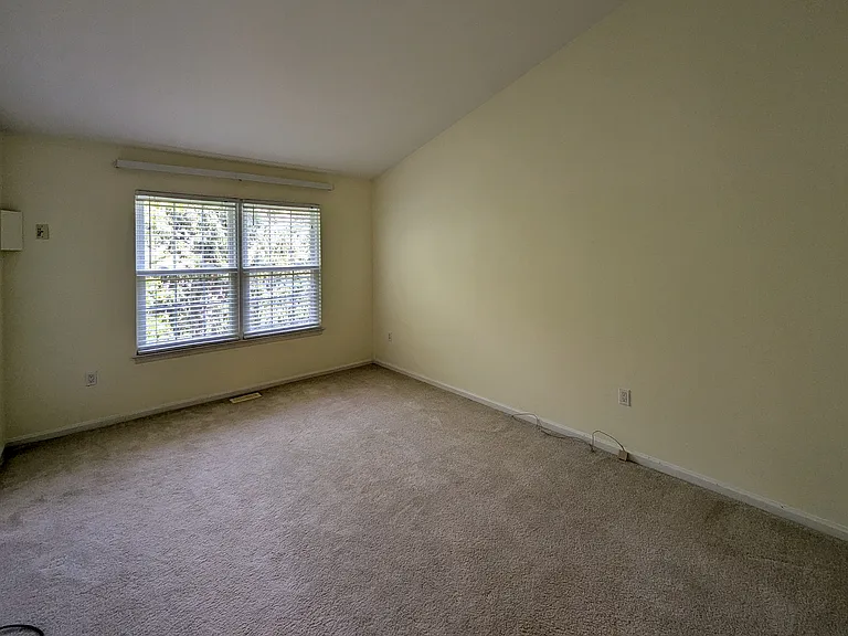 7102 Union Ct — Photo 23