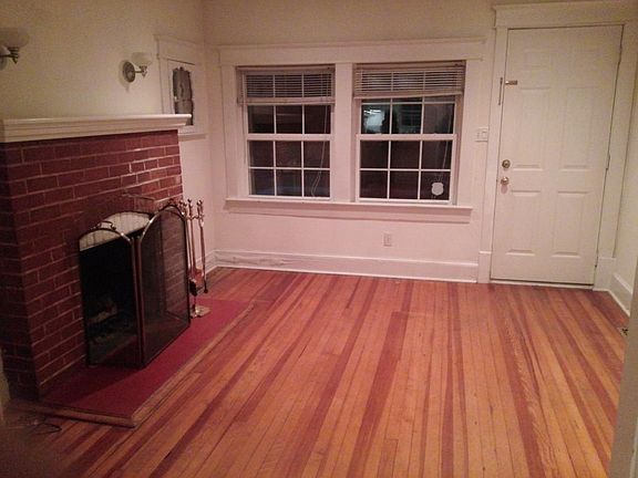 Unfurnished view of living room