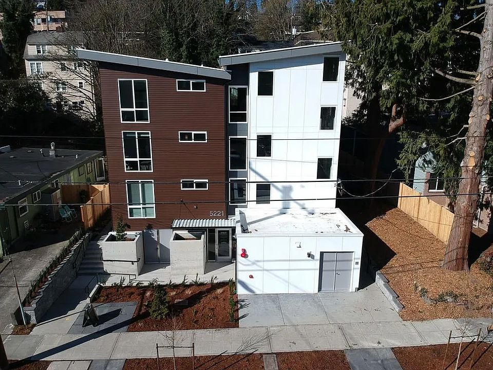 1st image of 5221 Ravenna Ave NE #108