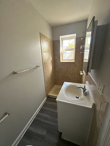 261 Verona Ave #3 Photo 1