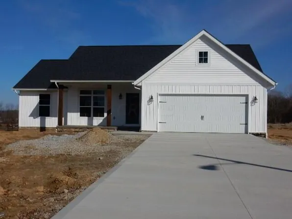 110 Hillcrest Dr, Danville, OH 43014