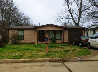 600 Greenway Dr, Hurst, TX 76053