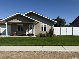222 3rd Ave, Glaslyn, SK S0M0Y0