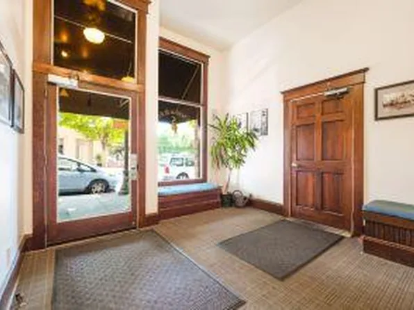 2017 N McClellan St APT 308, Portland, OR 97217