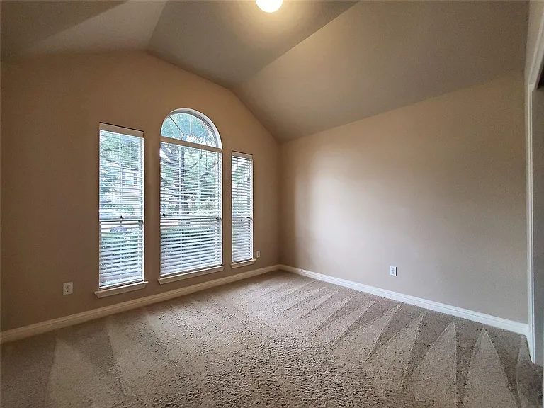 2506 Mancuso Bnd — Photo 6