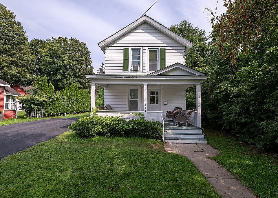 1st image of 131 Lincoln Ave
