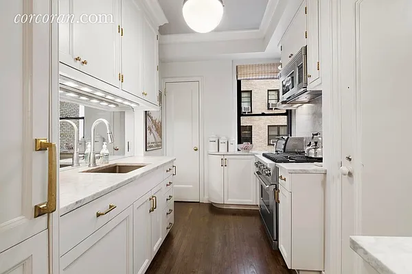 Sold by Corcoran | media 14