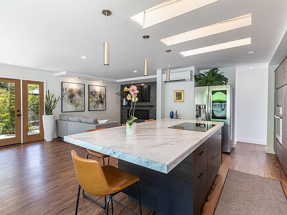 2nd image of 26 San Lucas Court