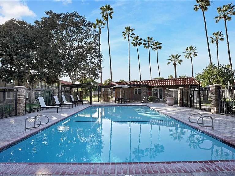 Tierra Palms Apartment Homes — Photo 89